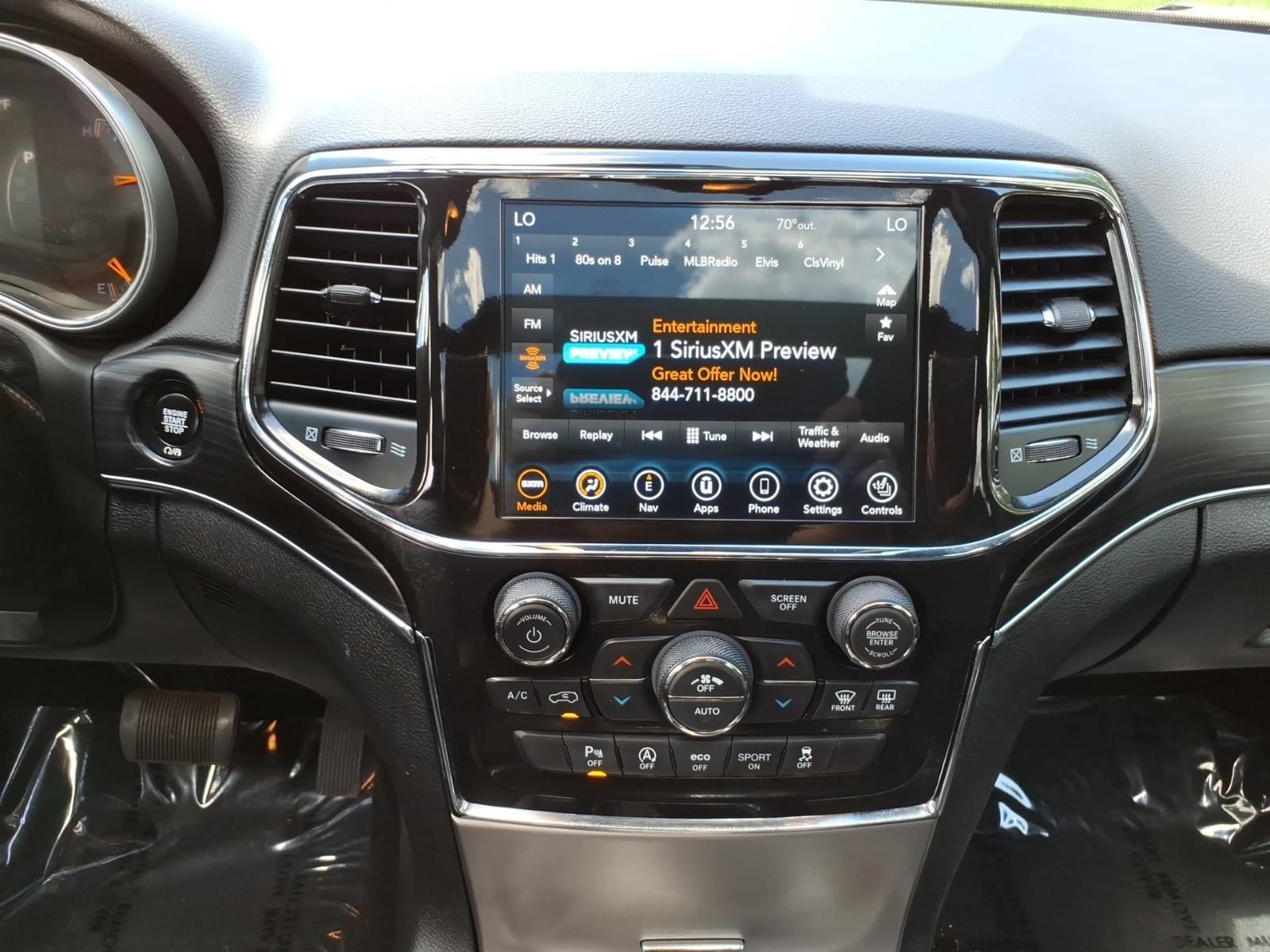 Used 2022 Jeep Grand Cherokee Limited AWD/4WD image 21