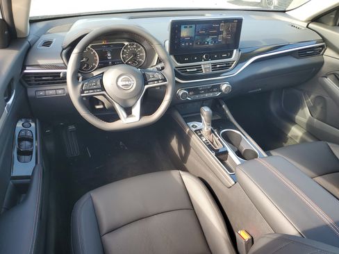 New 2025 Nissan Altima 2.5 SR w/ SR Premium Package image 12