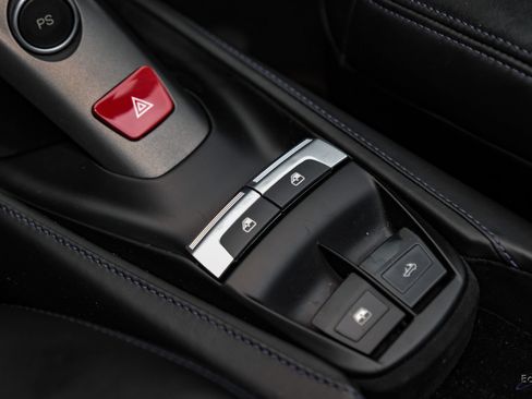 Used 2017 Ferrari 488 Spider RWD image 73