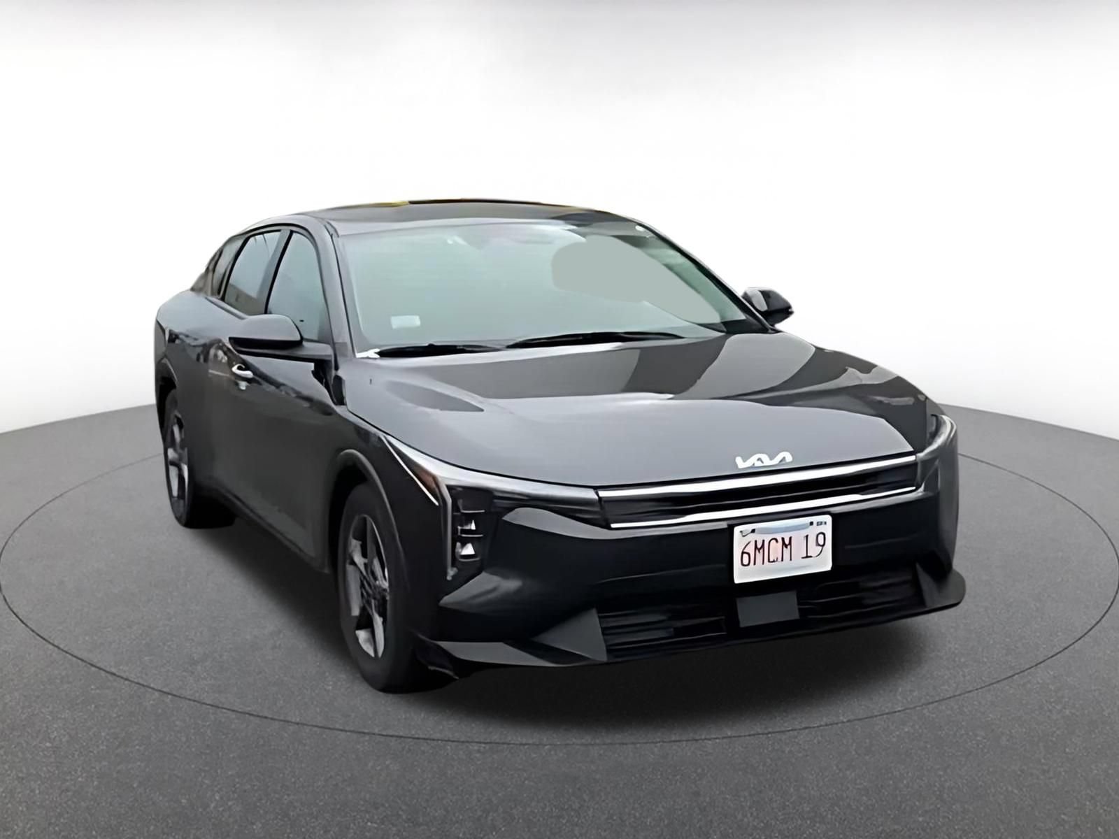 Used 2026 Kia K4 FWD image 2