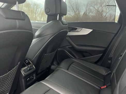 Used 2019 Audi S4 Premium Plus w/ Premium Plus Package image 9