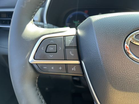 New 2026 Toyota Highlander Platinum image 20