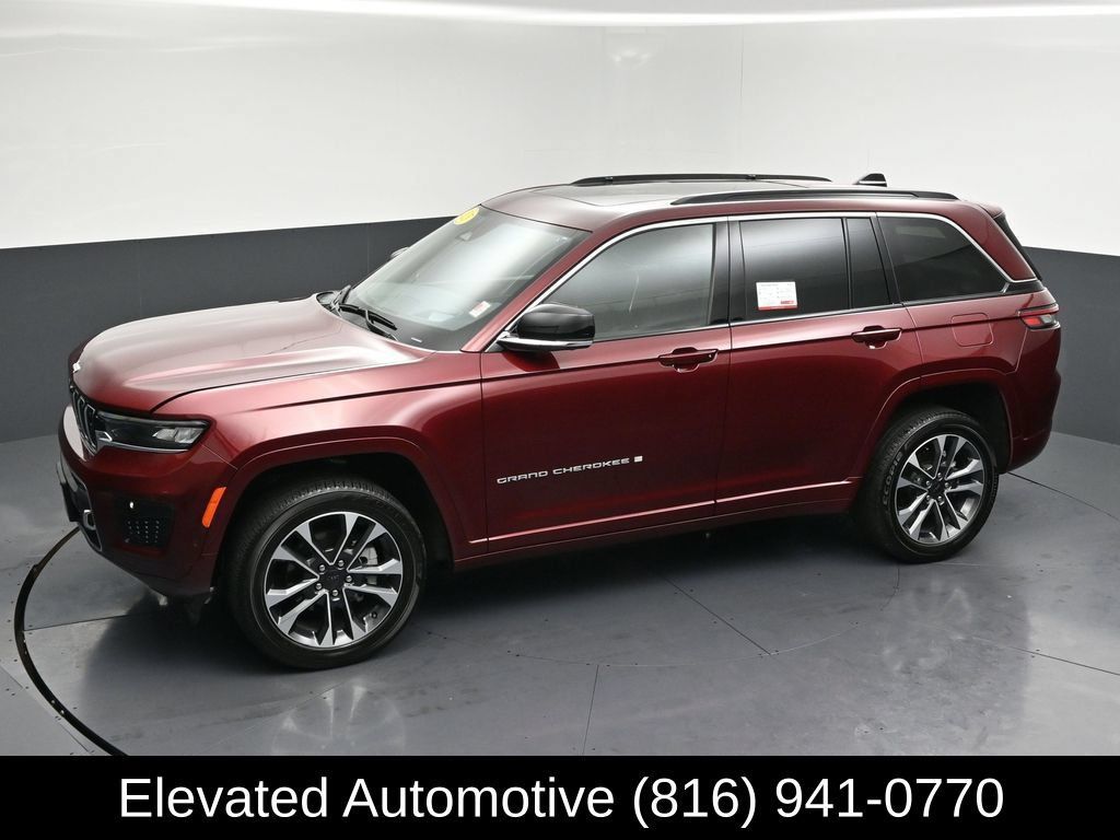 Used 2025 Jeep Grand Cherokee Overland w/ Adv Protech Group III AWD/4WD image 26