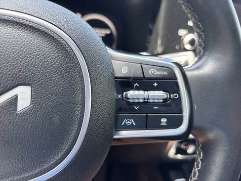 Used 2023 Kia Sorento SX AWD/4WD image 26