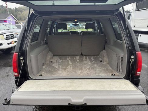 Used 1999 GMC Yukon Denali image 13