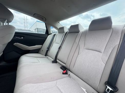 Used 2024 Honda Accord EX image 11