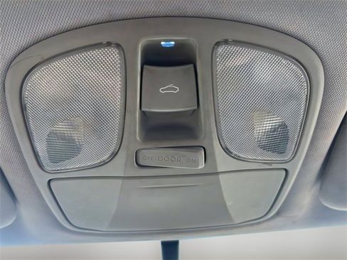 Used 2013 Hyundai Sonata Limited w/ Premium Pkg image 17