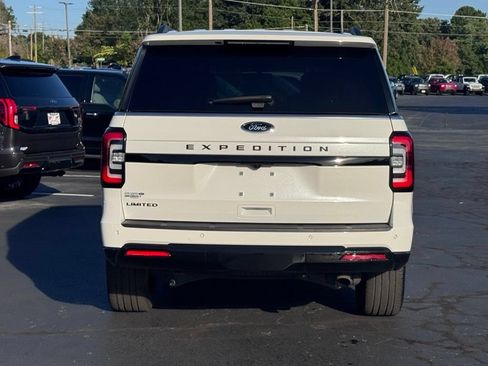 Used 2024 Ford Expedition Limited RWD image 20