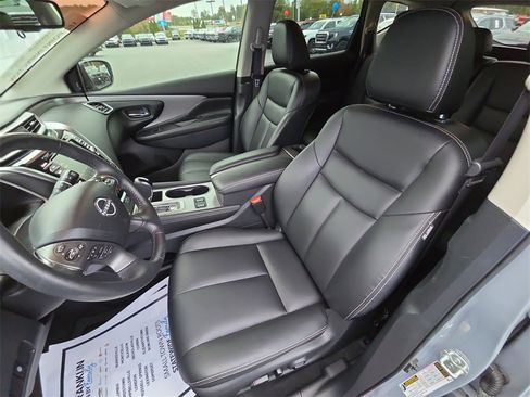 Used 2023 Nissan Murano SV w/ SV Midnight Edition Package image 17