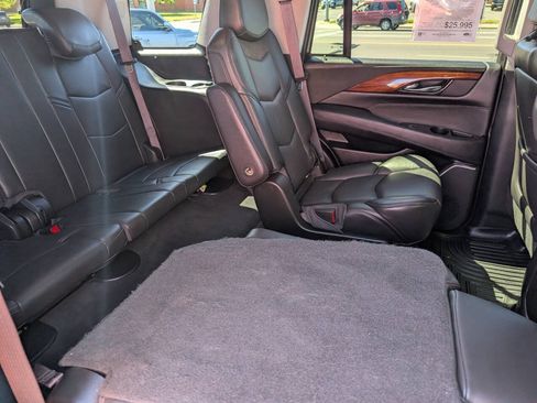 Used 2016 Cadillac Escalade Premium AWD/4WD image 19