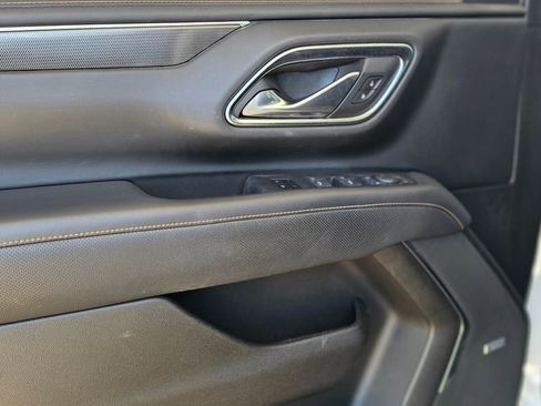 Used 2021 GMC Yukon AT4 w/ AT4 Premium Package AWD/4WD image 11