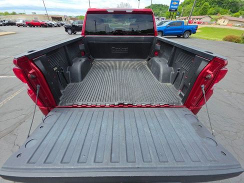 Used 2021 Chevrolet Silverado 1500 LT Trail Boss AWD/4WD image 21