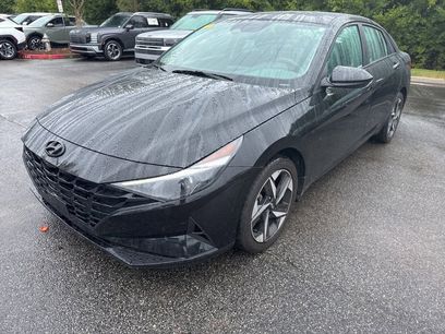 Used 2023 Hyundai Elantra SEL w/ Convenience Package