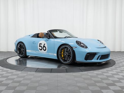 Certified 2019 Porsche 911 Speedster RWD image 9