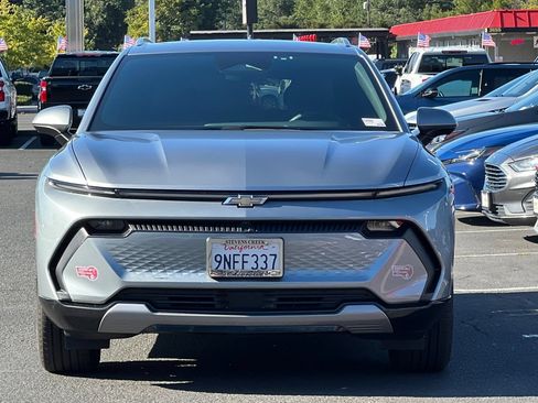 Used 2024 Chevrolet Equinox EV LT FWD image 10