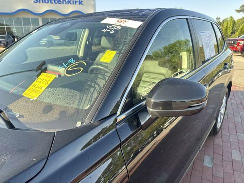 Used 2025 Honda CR-V EX-L image 5