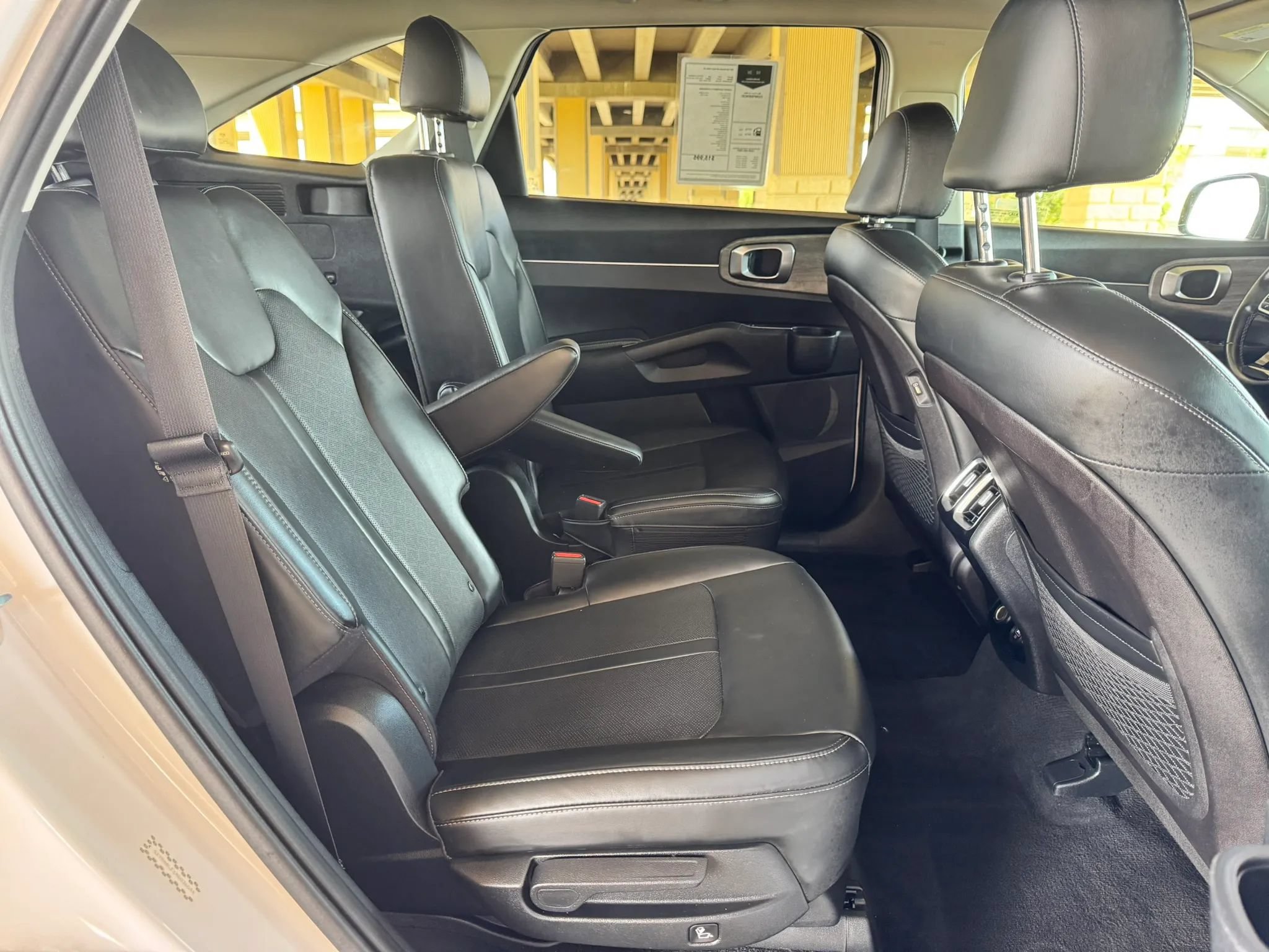 Used 2021 Kia Sorento EX w/ Panoramic Sunroof Package FWD image 27