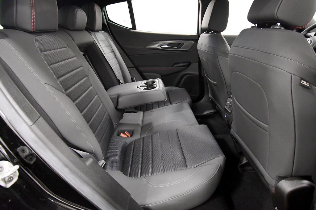Used 2023 Dodge Hornet GT w/ Cold Weather Group AWD/4WD image 17