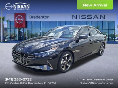 Used 2022 Hyundai Elantra Limited