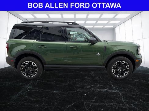 Used 2025 Ford Bronco Sport Outer Banks w/ Outer Banks Tech Package+ AWD/4WD image 7
