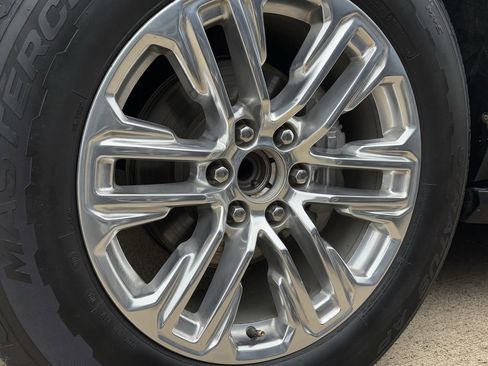 Used 2023 GMC Yukon SLT image 11