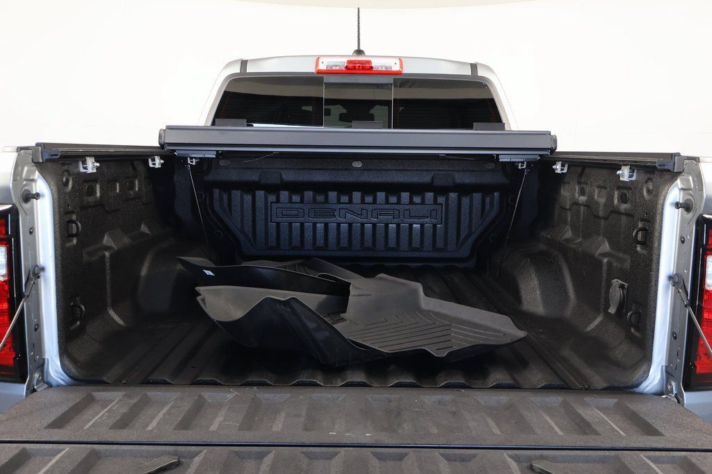 Used 2023 GMC Canyon Denali AWD/4WD image 14