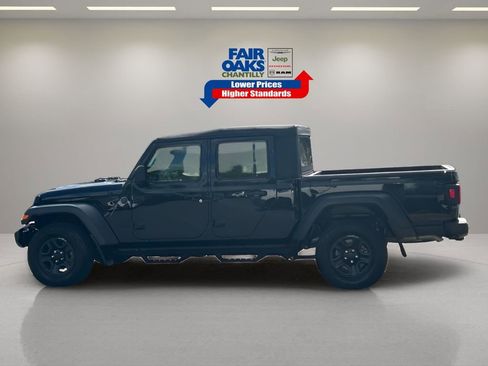 Certified 2023 Jeep Gladiator Sport w/ Trailer Tow Package image 14