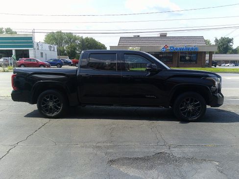 Used 2022 Toyota Tundra Platinum w/ Advanced Package AWD/4WD image 6