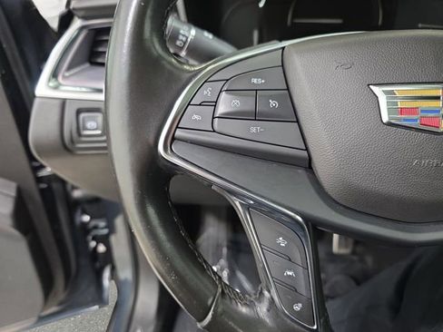 Used 2019 Cadillac XT5 Premium Luxury AWD/4WD image 17