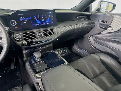 Used 2022 Lexus LS 500 F Sport image 31