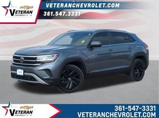 Used 2022 Volkswagen Atlas Cross Sport SE w/ Black Wheel Package video 1