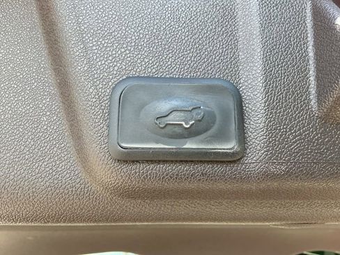Used 2016 Buick Enclave Premium w/ Experience Buick Package AWD/4WD image 20