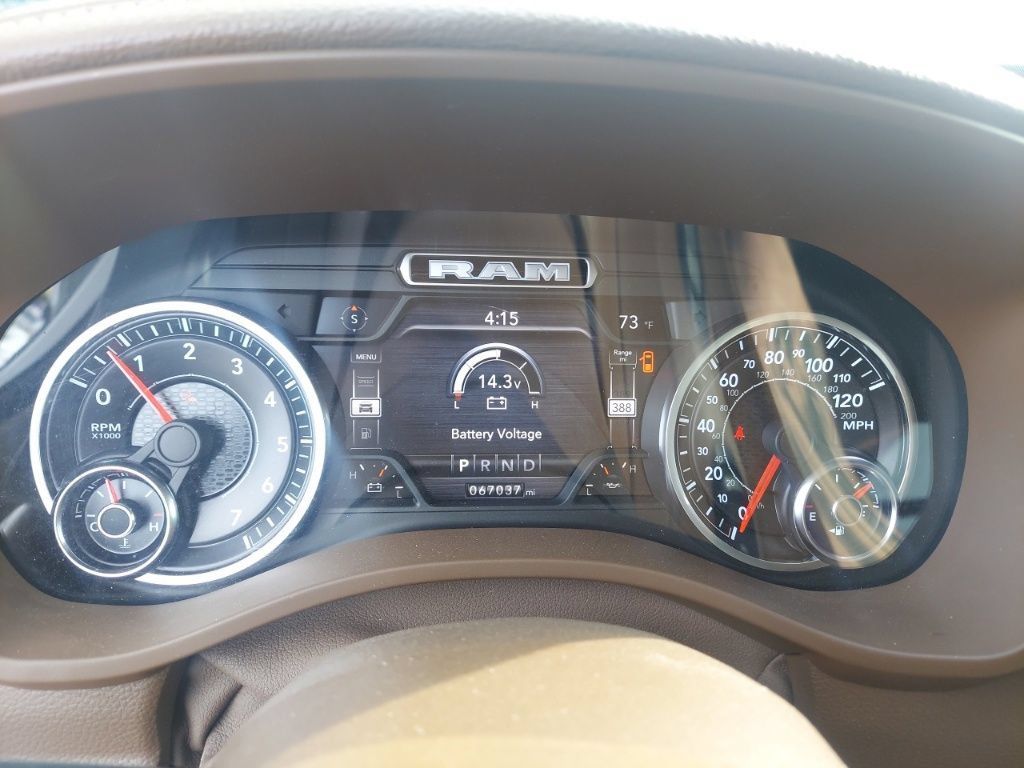 Used 2020 RAM 1500 Laramie RWD image 1