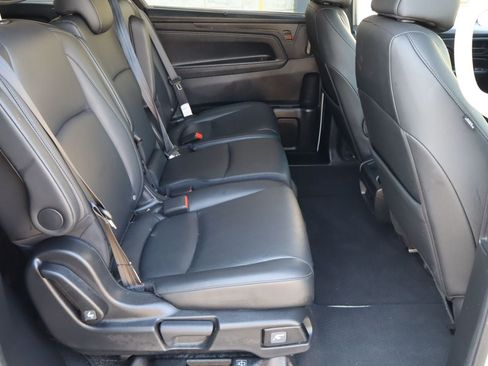Used 2025 Honda Odyssey EX-L image 18
