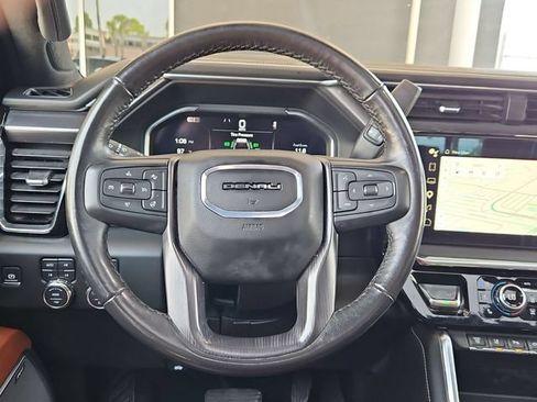 Used 2024 GMC Sierra 2500 Denali Ultimate w/ Max Trailering Package AWD/4WD image 12