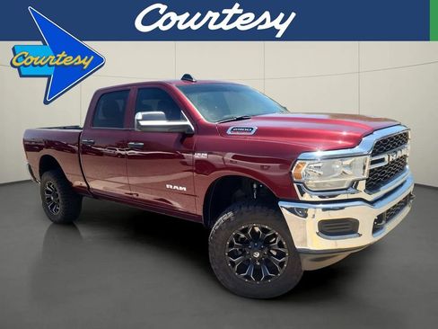 Used 2022 RAM 2500 Tradesman AWD/4WD image 1