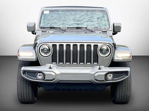 Used 2023 Jeep Wrangler Unlimited Sahara AWD/4WD image 3
