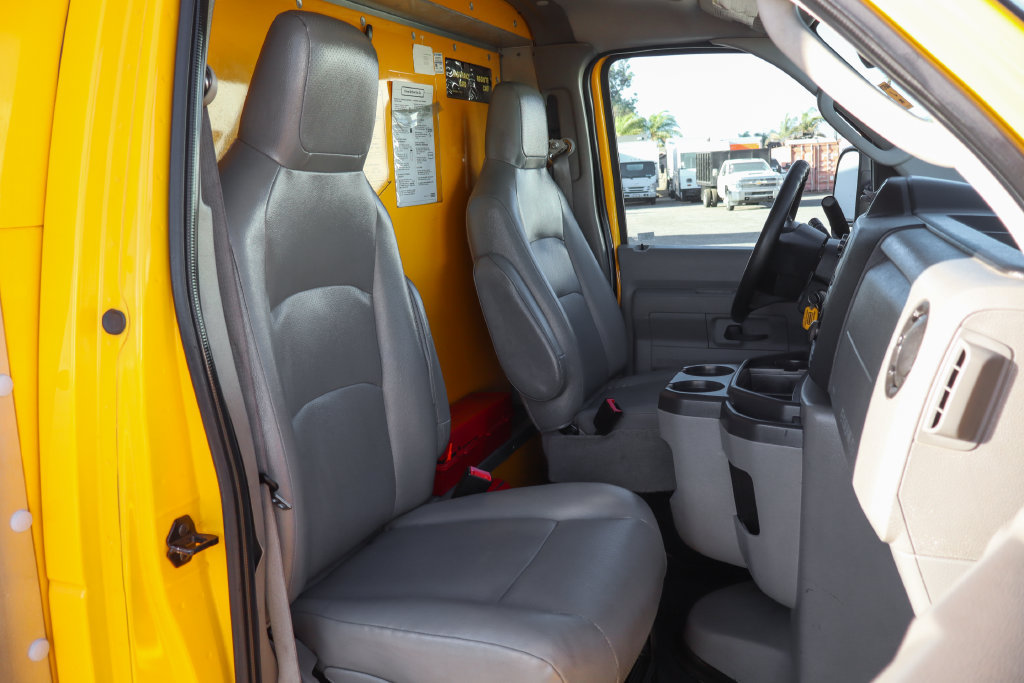 Used 2022 Ford E-350 and Econoline 350 Super Duty RWD image 29