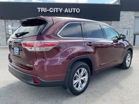 Used 2015 Toyota Highlander XLE AWD/4WD image 7