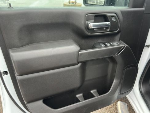 Used 2024 GMC Sierra 2500 Pro w/ Convenience Package image 18