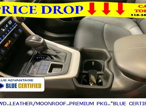 Used 2022 Toyota RAV4 XLE Premium image 41