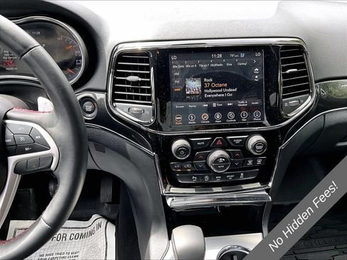 Used 2019 Jeep Grand Cherokee Trailhawk w/ Interior Metal Package AWD/4WD image 6
