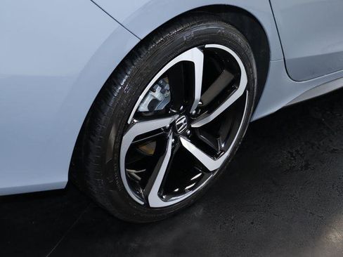 Used 2022 Honda Civic Sport Touring image 14
