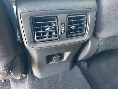 Used 2025 Toyota RAV4 LE AWD/4WD image 19