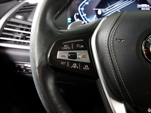 Used 2019 BMW X5 xDrive50i AWD/4WD image 28
