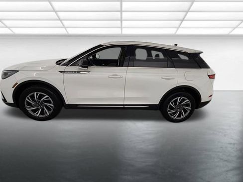 Used 2023 Lincoln Corsair AWD w/ Equipment Group 101A image 3