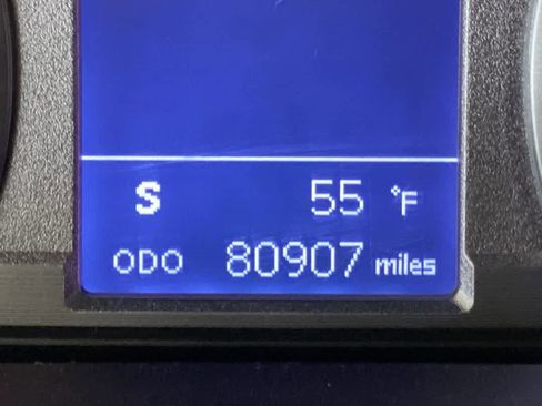Used 2017 Toyota 4Runner SR5 AWD/4WD image 18