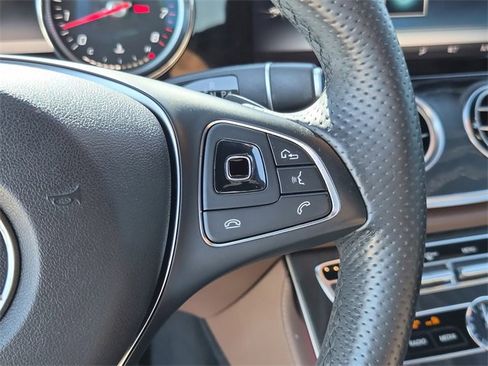 Used 2018 Mercedes-Benz E 300 image 29