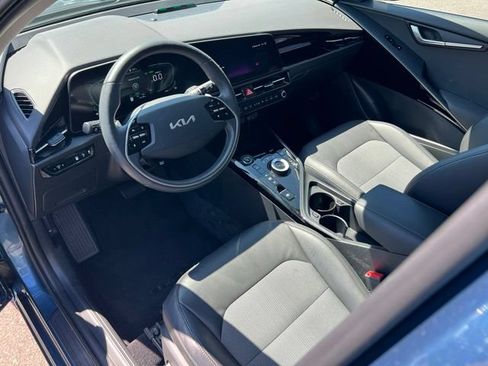 Certified 2023 Kia Niro EX w/ EX Cold Weather Package FWD image 17
