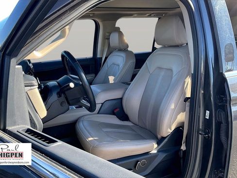 Used 2024 Ford Expedition Limited image 24
